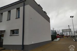Murale przy SP2, przed wykonaniem muralu "Kwietna łąka" przy boisku wielofunkcyjnym
