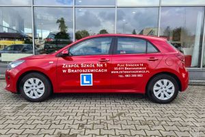 Zakup samochodu KIA RIO dla Zespołu Szkół Nr 1 w Bratoszewicach