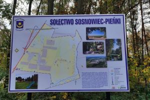 Tablica sołecka w informacyjna w Sosnowcu-Pieńkach