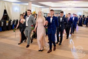 Studniówka 2024 maturzystów ZS Nr 1 w Bratoszewicach