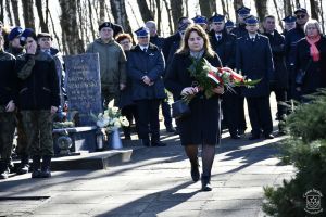 Obchody 161. rocznicy Bitwy stoczonej pod Dobrą w Powstaniu Styczniowym 1863 r. Kwiaty składa Sołtys Sołectwa Zelgoszcz...
