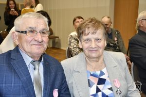 Uroczystość wręczenia medali "Za Długoletnie Pożycie Małżeńskie" w Gminie Stryków