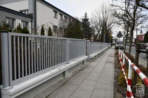WYMIANA OGRODZENIA w SP2, po wykonaniu prac montażowych