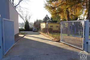 WYMIANA OGRODZENIA w SP2, brama po wykonaniu prac montażowych