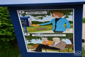 Budka wędrującej książki zainstalowana na ul. Targowej przy Przedszkolu Samorządowym