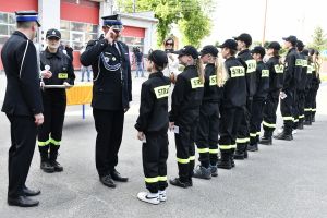 Gminny Dzień Strażaka w Strykowie. Wręczenie odznaczeń zasłużonym Druhom i Druhnom MDP OSP w Strykowie.