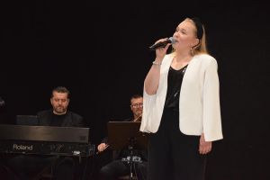 Koncert z okazji Dnia Matki i Dnia Ojca - DK Niesułków 26.05.2024 r.