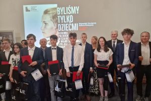 Gala finałowa Wojewódzkiego Tematycznego Konkursu Historycznego "Byliśmy tylko dziećmi. Gehenna polskich dzieci w czasie II...