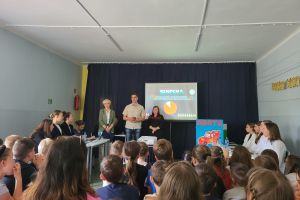 Debata oksfordzka w SP Niesułków 2024