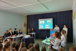 Debata oksfordzka w SP Niesułków 2024