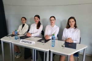 Debata oksfordzka w SP Niesułków 2024