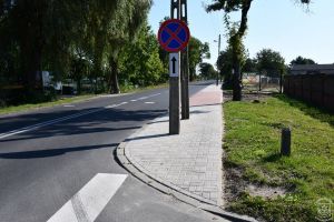 Remont chodnika przy ul. Brzezińskiej w Strykowie, po wykonaniu chodnika