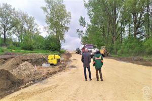 Drugi etap inwestycji - budowa ronda, odcinka drogi od skrzyżowania z drogą wojewódzką nr 708 do mostu oraz infrastruktury...