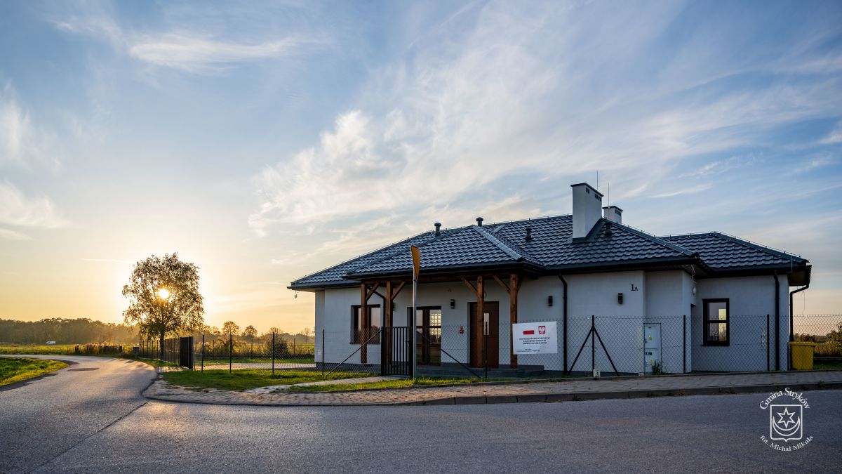 Budowa świetlicy wiejskiej i zagospodarowanie terenu wokół - 486 569,00 zł
