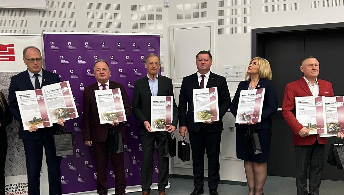 Park nad Moszczenicą z wyróżnieniem