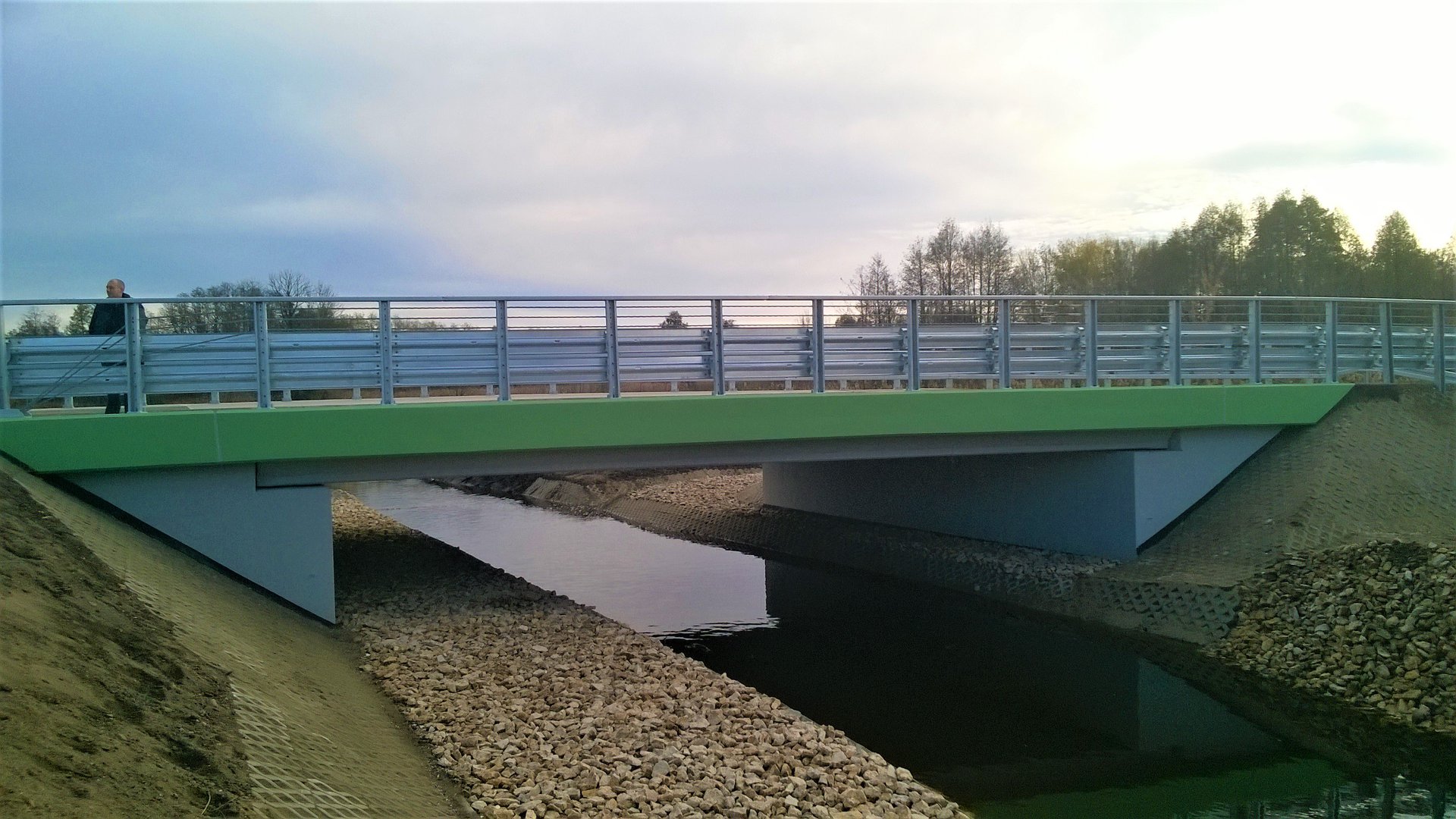BUDOWA MOSTU W SMOLICACH ZAKOŃCZONA